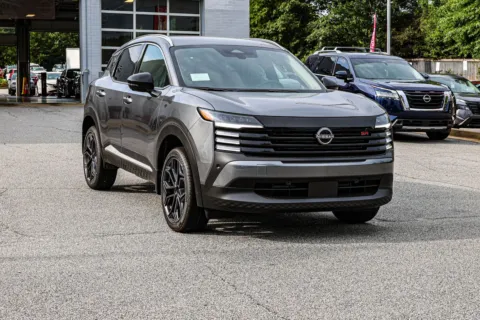 More photos of 2026 Nissan Kicks SR at ALM Nissan Newnan, GA
