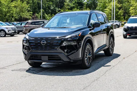 Another view of 2026 Nissan Rogue Dark Armor for sale in Newnan, GA at ALM Nissan Newnan
