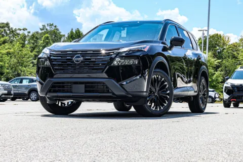 Photos of 2026 Nissan Rogue Dark Armor for sale in Newnan, GA at ALM Nissan Newnan