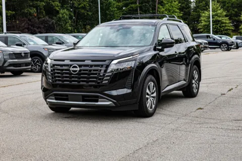 Another view of 2026 Nissan Pathfinder SL for sale in Newnan, GA at ALM Nissan Newnan