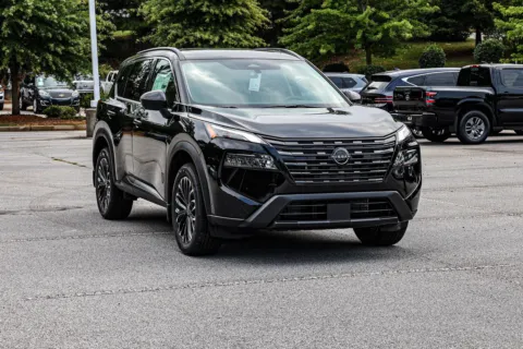 More photos of 2026 Nissan Rogue Dark Armor at ALM Nissan Newnan, GA