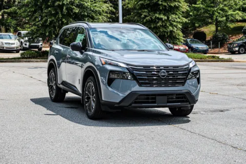 More photos of 2026 Nissan Rogue Dark Armor at ALM Nissan Newnan, GA
