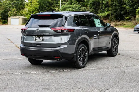 More photos of 2026 Nissan Rogue Dark Armor at ALM Nissan Newnan, GA