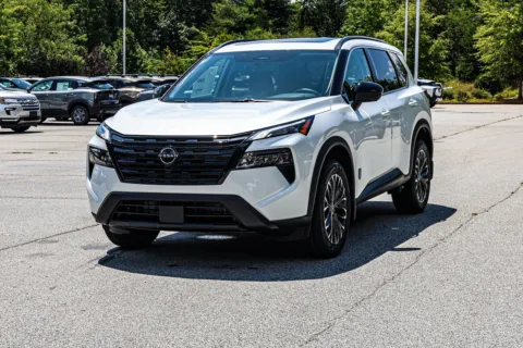 Another view of 2026 Nissan Rogue Dark Armor for sale in Newnan, GA at ALM Nissan Newnan