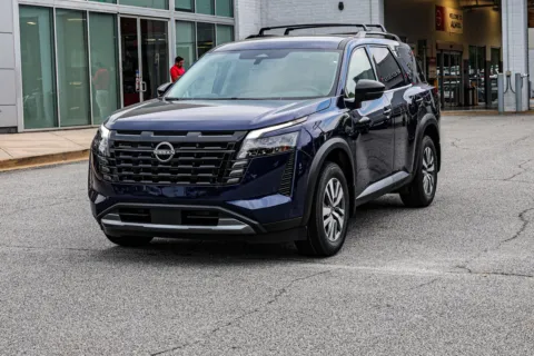Another view of 2026 Nissan Pathfinder SL for sale in Newnan, GA at ALM Nissan Newnan