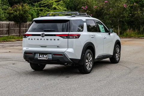 More photos of 2026 Nissan Pathfinder SL at ALM Nissan Newnan, GA