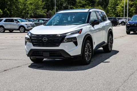 Another view of 2026 Nissan Rogue Dark Armor for sale in Newnan, GA at ALM Nissan Newnan