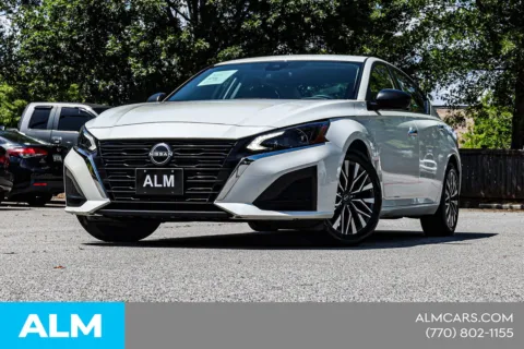 Photos of 2024 Nissan Altima 2.5 SV for sale in Newnan, GA at ALM Nissan Newnan