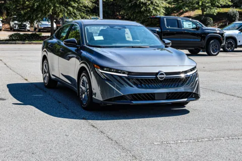 More photos of 2027 Nissan Sentra S w/ Lifetime Powertrain Warranty at ALM Nissan Newnan, GA