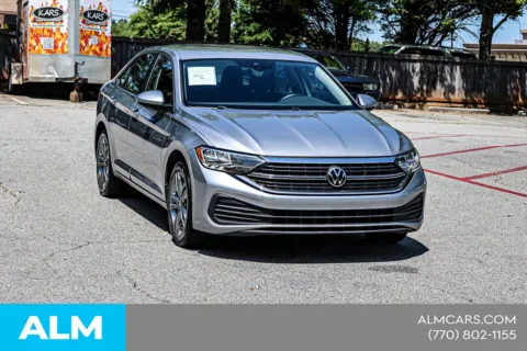 More photos of 2024 Volkswagen Jetta 1.5T SE at ALM Nissan Newnan, GA