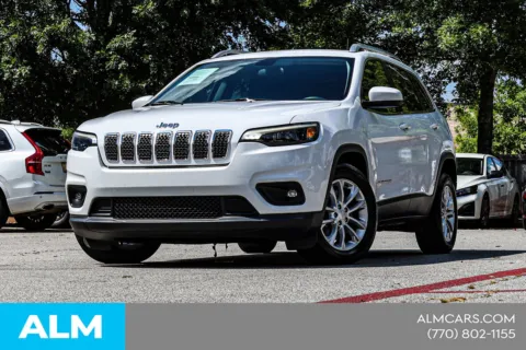 Photos of 2019 Jeep Cherokee Latitude for sale in Newnan, GA at ALM Nissan Newnan
