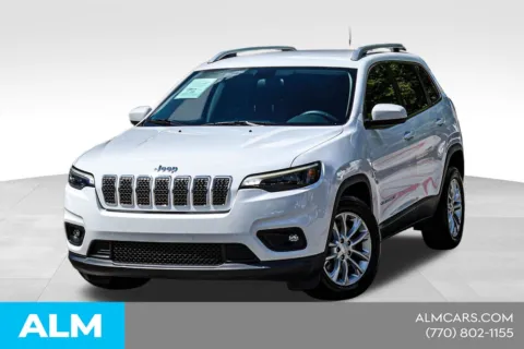 White 2019 Jeep Cherokee Latitude for sale in Newnan, GA