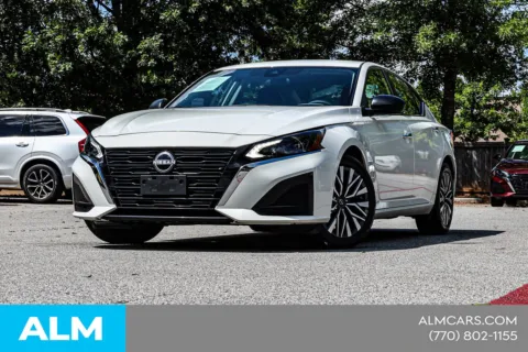 Photos of 2025 Nissan Altima 2.5 SV for sale in Newnan, GA at ALM Nissan Newnan