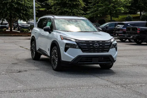 More photos of 2026 Nissan Rogue Dark Armor at ALM Nissan Newnan, GA