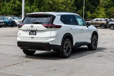 More photos of 2026 Nissan Rogue Dark Armor at ALM Nissan Newnan, GA