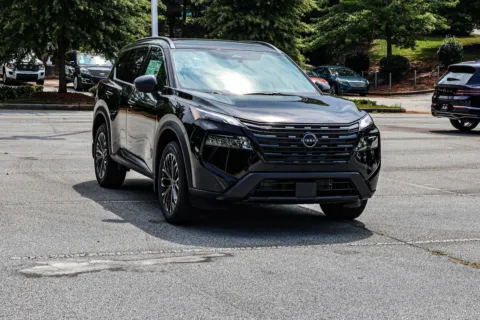 More photos of 2026 Nissan Rogue Dark Armor at ALM Nissan Newnan, GA