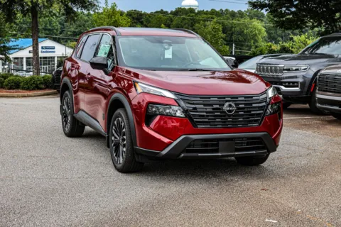 More photos of 2026 Nissan Rogue Dark Armor at ALM Nissan Newnan, GA