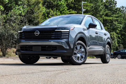 Photos of 2027 Nissan Kicks S w/ Lifetime Powertrain Warranty for sale in Newnan, GA at ALM Nissan Newnan