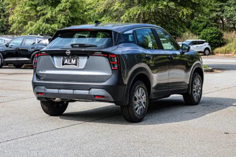More photos of 2027 Nissan Kicks S w/ Lifetime Powertrain Warranty at ALM Nissan Newnan, GA