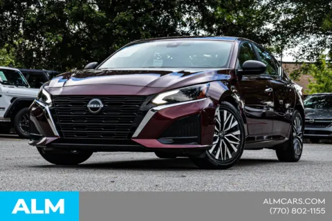 Photos of 2024 Nissan Altima 2.5 SV for sale in Newnan, GA at ALM Nissan Newnan