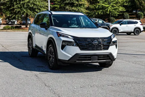 More photos of 2026 Nissan Rogue Dark Armor w/ Lifetime Powertrain Warranty at ALM Nissan Newnan, GA