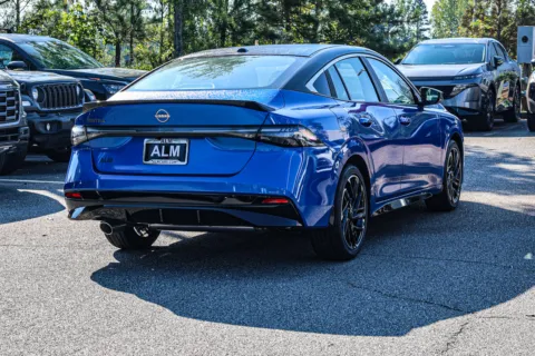 More photos of 2027 Nissan Sentra SR w/ Lifetime Powertrain Warranty at ALM Nissan Newnan, GA