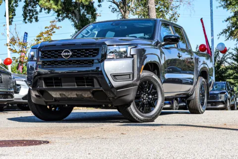 Photos of 2027 Nissan Frontier SV w/ Lifetime Powertrain Warranty for sale in Newnan, GA at ALM Nissan Newnan