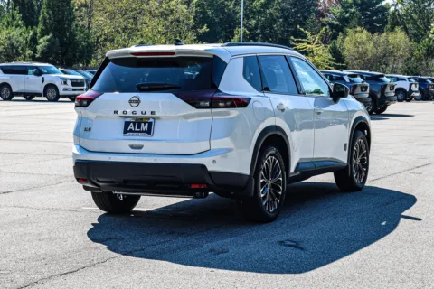 More photos of 2026 Nissan Rogue Dark Armor w/ Lifetime Powertrain Warranty at ALM Nissan Newnan, GA
