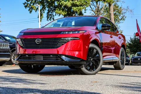 Photos of 2027 Nissan Murano SL w/ Lifetime Powertrain Warranty for sale in Newnan, GA at ALM Nissan Newnan