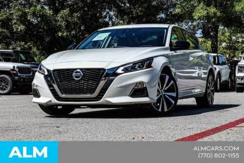 Photos of 2022 Nissan Altima 2.5 SR - CALL 770-254-3800 for sale in Newnan, GA at ALM Nissan Newnan