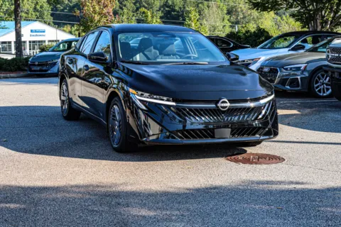 More photos of 2027 Nissan Sentra S at ALM Nissan Newnan, GA