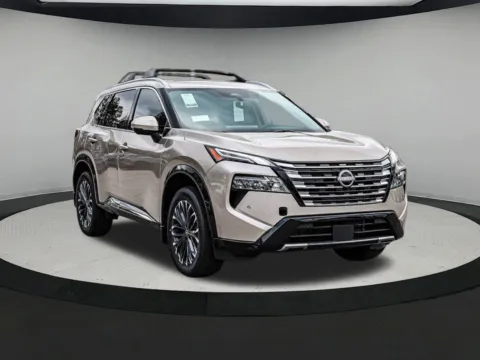 More photos of 2025 Nissan Rogue Platinum at ALM Nissan Newnan, GA