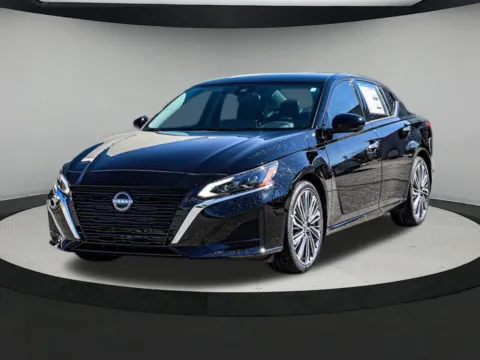 Another view of 2025 Nissan Altima 2.5 SL for sale in Newnan, GA at ALM Nissan Newnan