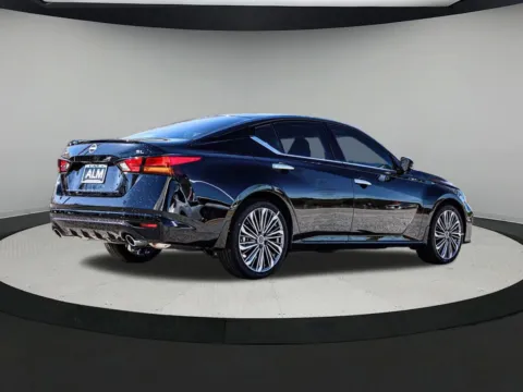 More photos of 2025 Nissan Altima 2.5 SL at ALM Nissan Newnan, GA
