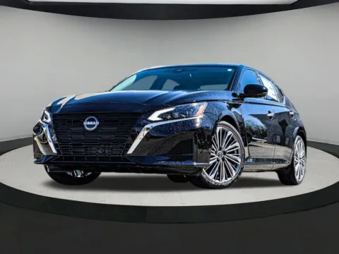Photos of 2025 Nissan Altima 2.5 SL for sale in Newnan, GA at ALM Nissan Newnan