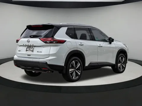 More photos of 2025 Nissan Rogue SL at ALM Nissan Newnan, GA
