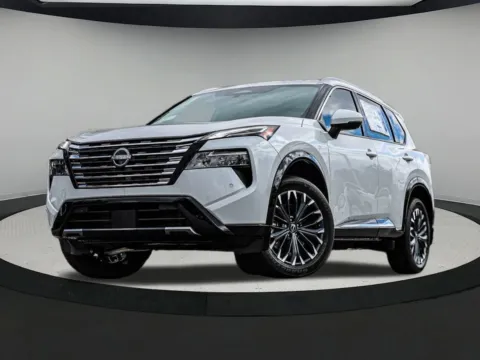 Photos of 2025 Nissan Rogue Platinum for sale in Newnan, GA at ALM Nissan Newnan