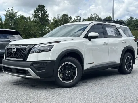 White 2025 Nissan Pathfinder Rock Creek for sale in Newnan, GA