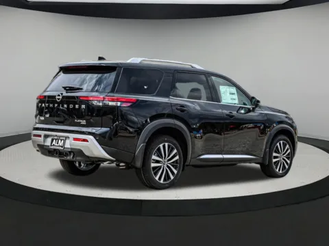 More photos of 2025 Nissan Pathfinder Platinum at ALM Nissan Newnan, GA