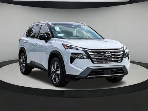 More photos of 2025 Nissan Rogue SL at ALM Nissan Newnan, GA