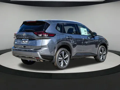 More photos of 2025 Nissan Rogue SL at ALM Nissan Newnan, GA