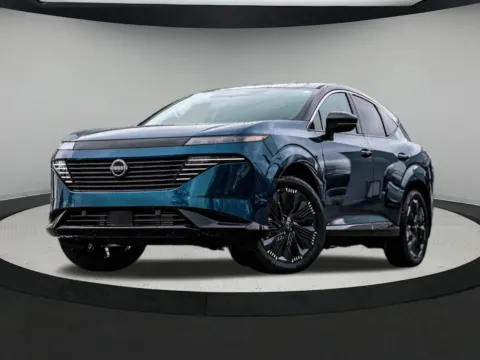 Photos of 2025 Nissan Murano Platinum for sale in Newnan, GA at ALM Nissan Newnan