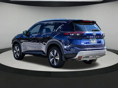 More photos of 2025 Nissan Rogue SL at ALM Nissan Newnan, GA