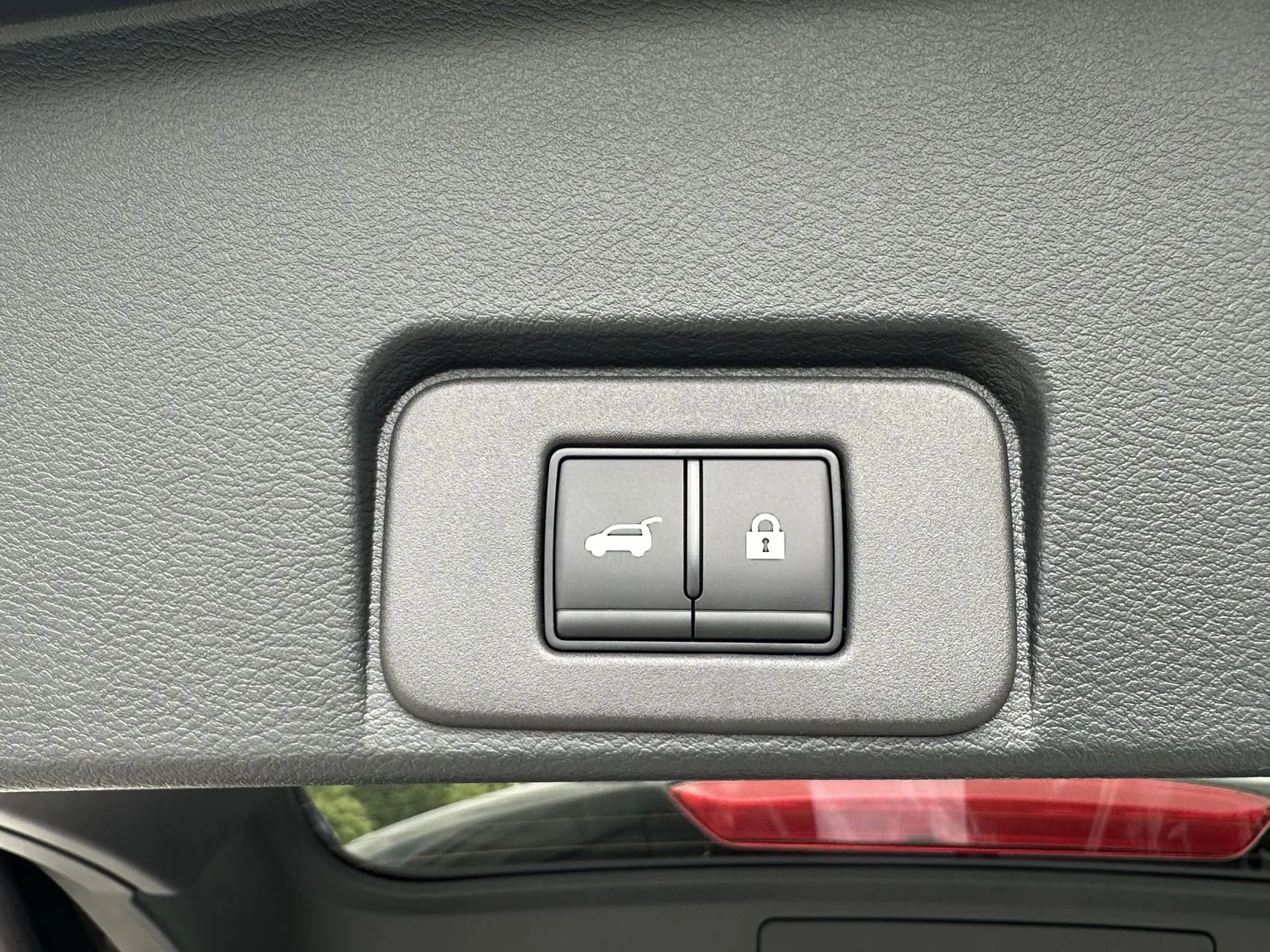 2025 Nissan Rogue SL - Photo 27