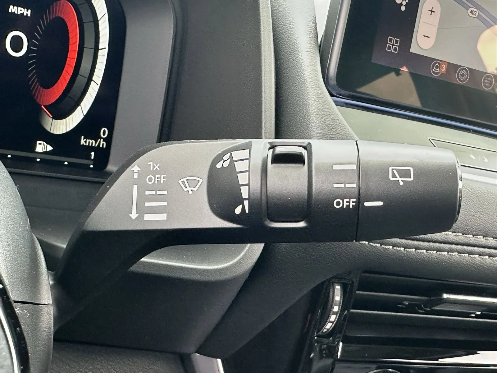 2025 Nissan Rogue SL - Photo 12