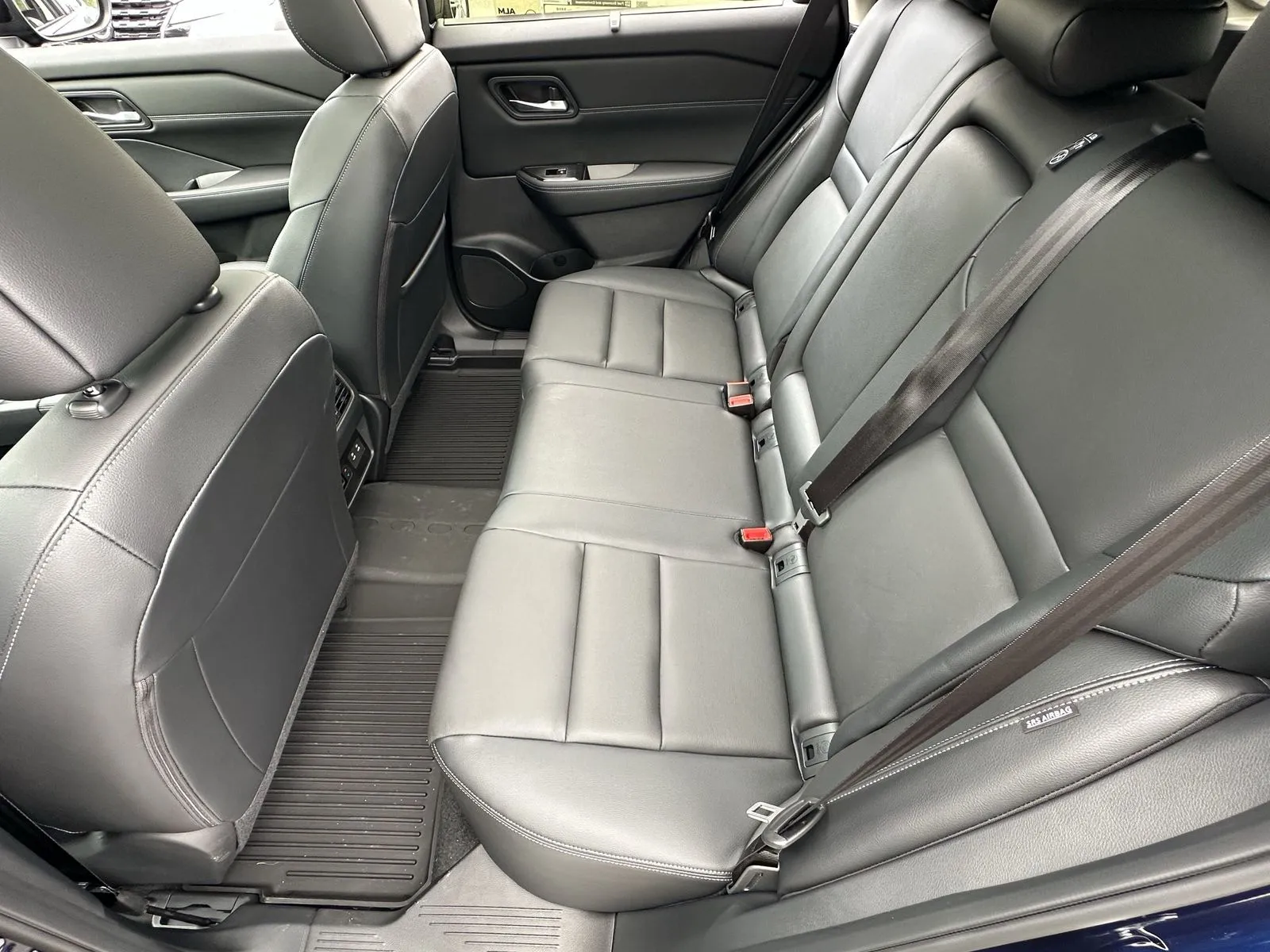 2025 Nissan Rogue SL - Photo 19
