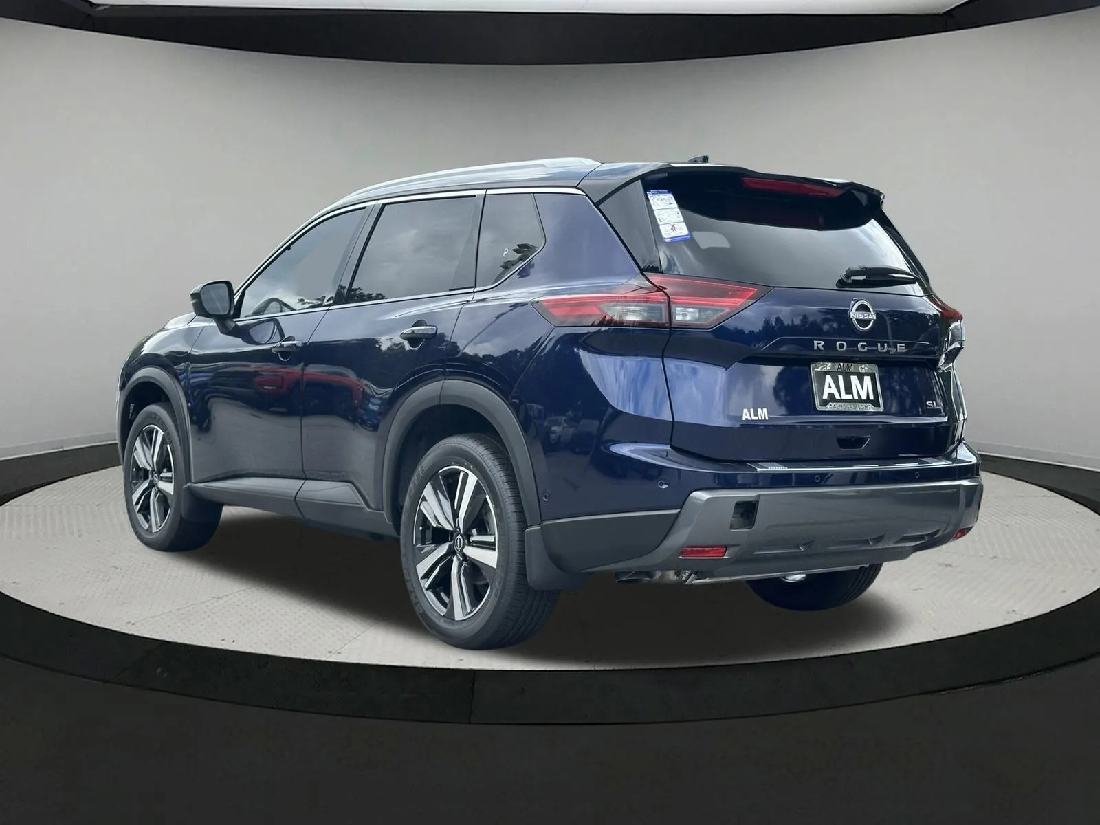 2025 Nissan Rogue SL - Photo 23