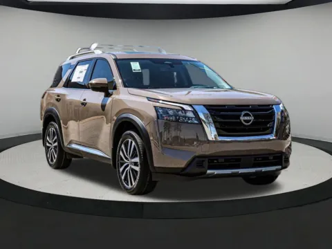 More photos of 2025 Nissan Pathfinder Platinum at ALM Nissan Newnan, GA