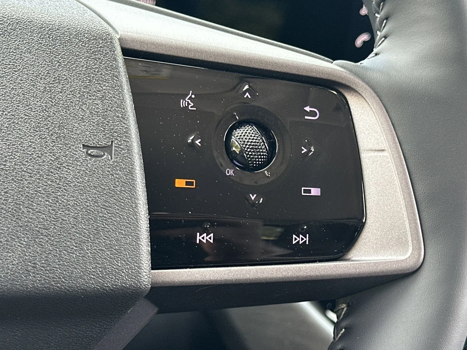 2025 Nissan Murano SL - Photo 12