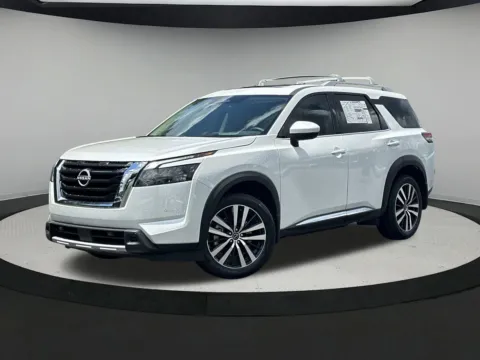 White 2025 Nissan Pathfinder Platinum for sale in Newnan, GA